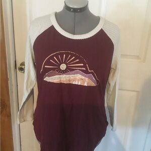 Sonoma womens sz L Burgundy and Cream Long Sleeve Tee